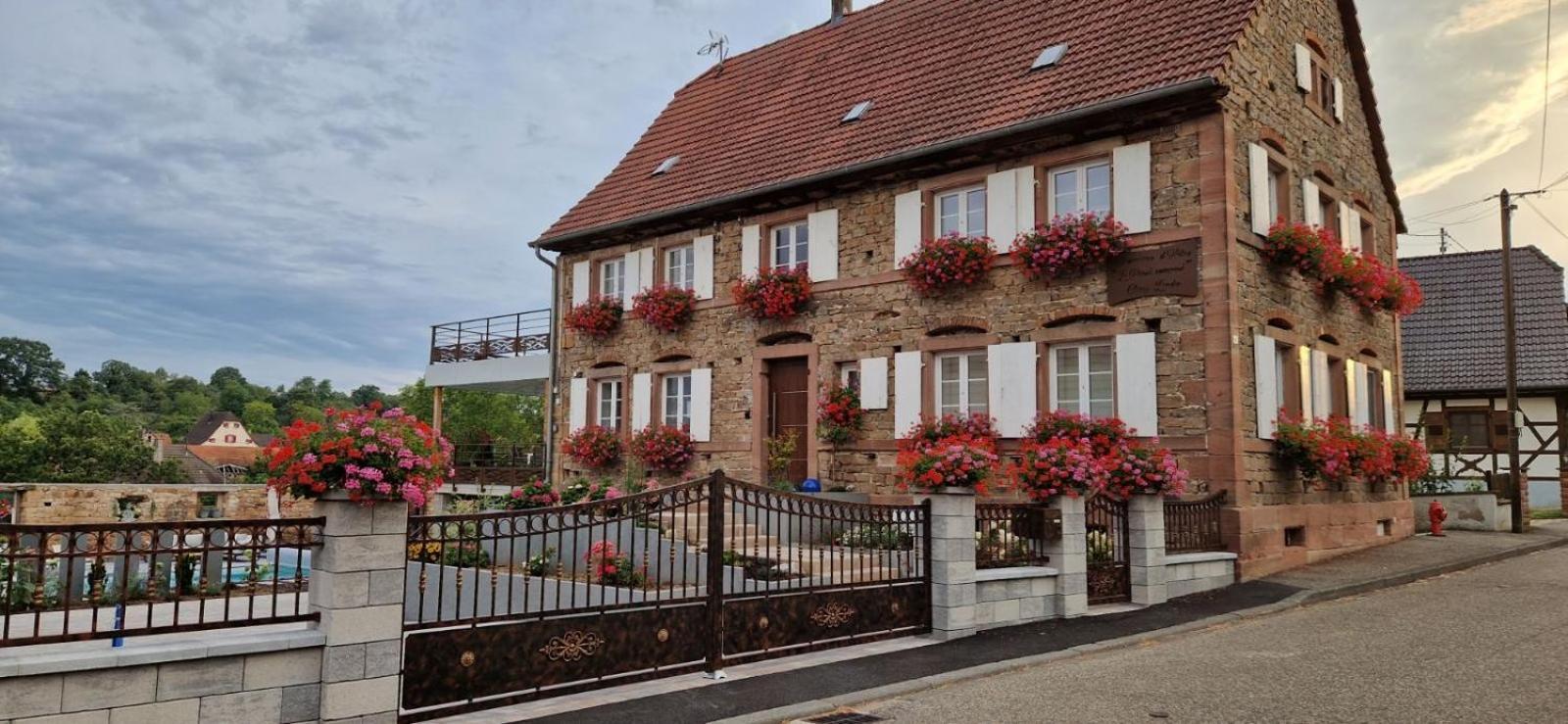 Chambres D'Hotes Chez Linda Stephane Le Passe Compose Preuschdorf エクステリア 写真